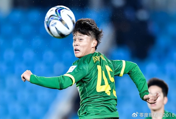 江文豪遭蒙哥马利冷落 7轮仅获1次替补出场引热